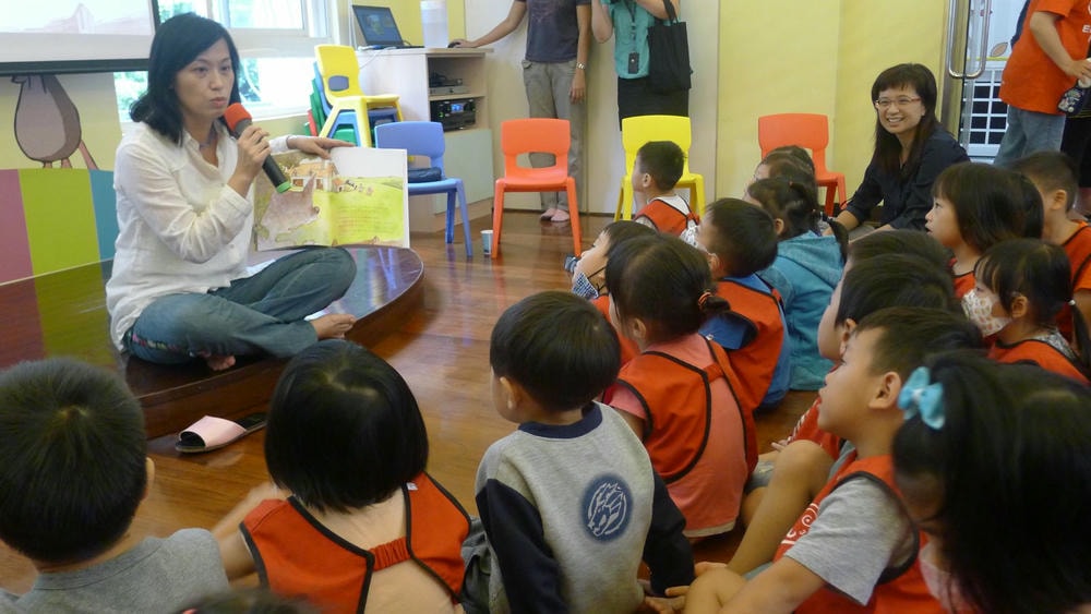 秘書長阿姨講生命教育故事給寶貝聽